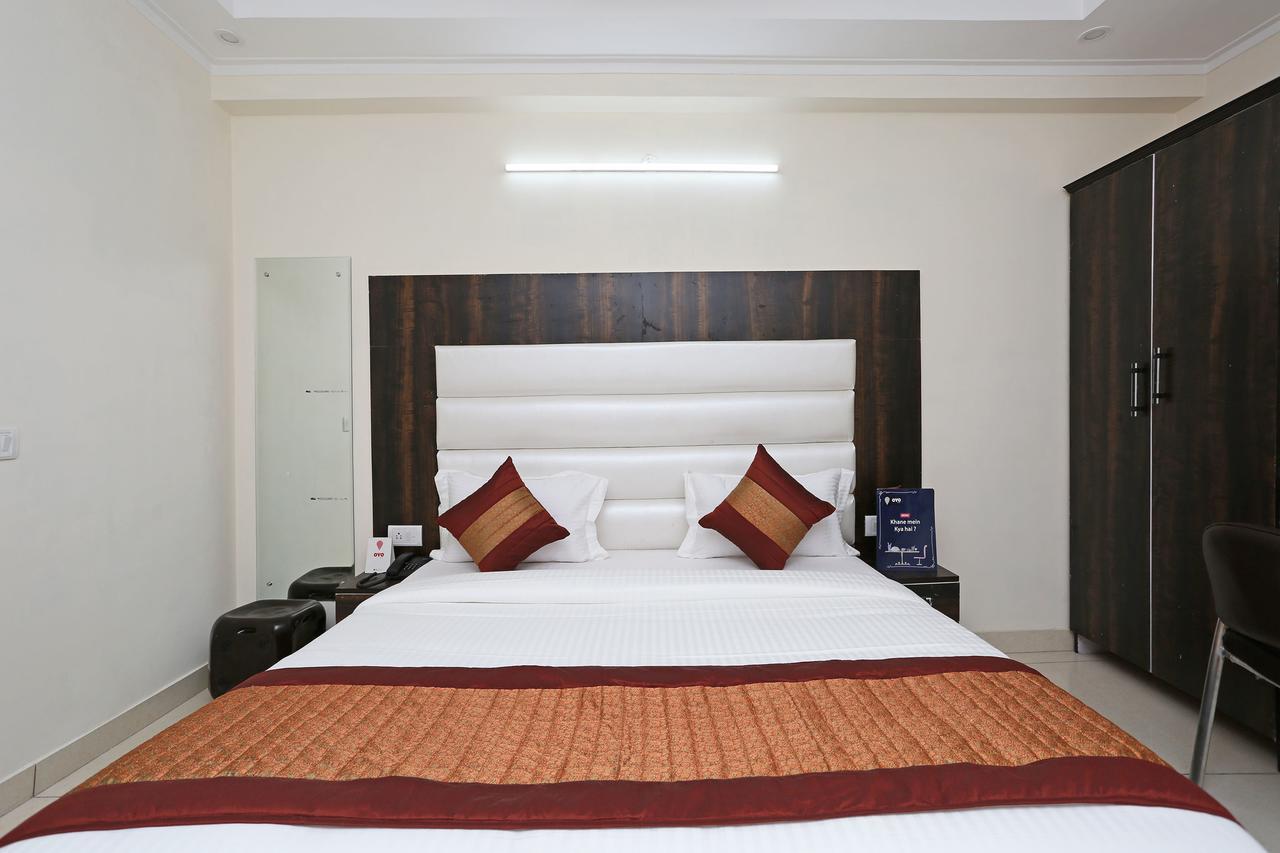 Oyo 9147 Hotel Aerostay New Delhi Ngoại thất bức ảnh