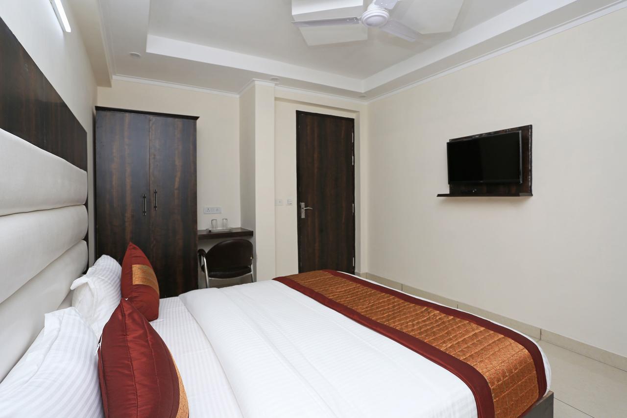 Oyo 9147 Hotel Aerostay New Delhi Ngoại thất bức ảnh
