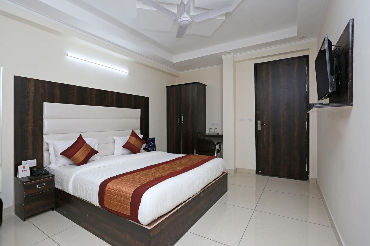 Oyo 9147 Hotel Aerostay New Delhi Ngoại thất bức ảnh